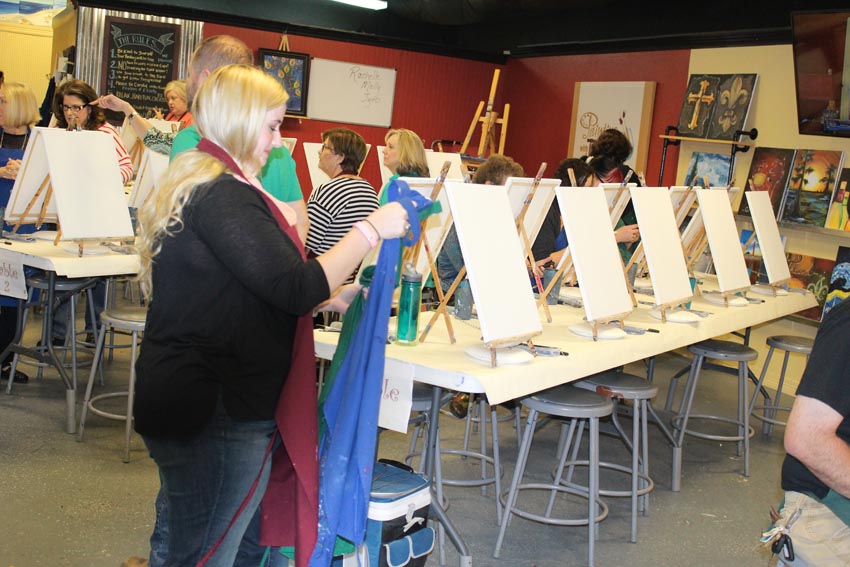 Grapevine wine train (38)